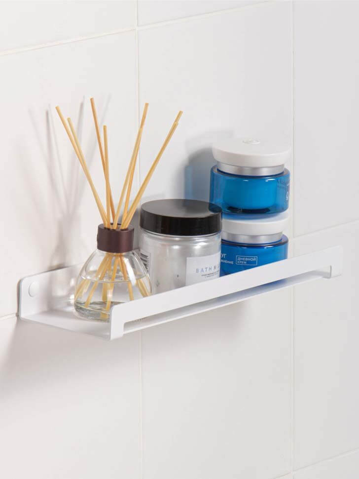 Настенная навесная полка для ванной комнаты с бортиком 30x9x3 белая Настенная навесная полка для ванной комнаты с бортиком 30x9x3 белая